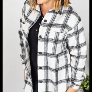 Source Unknown Black and White Plaid Button Down Shirt